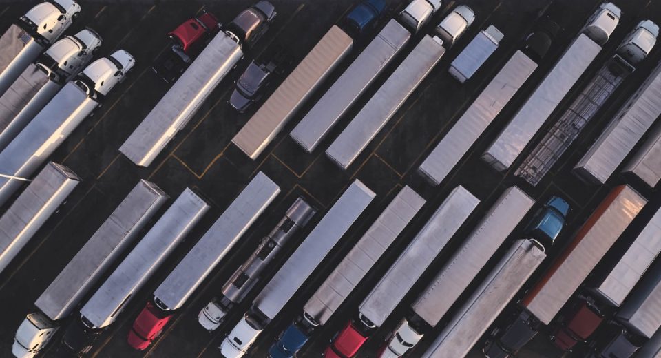 Mobilidade do TechCrunch: AI da Uber Freight, Tesla’s Robotaxi Coverat e Nikola’s Trucks Touch the the Auction Block