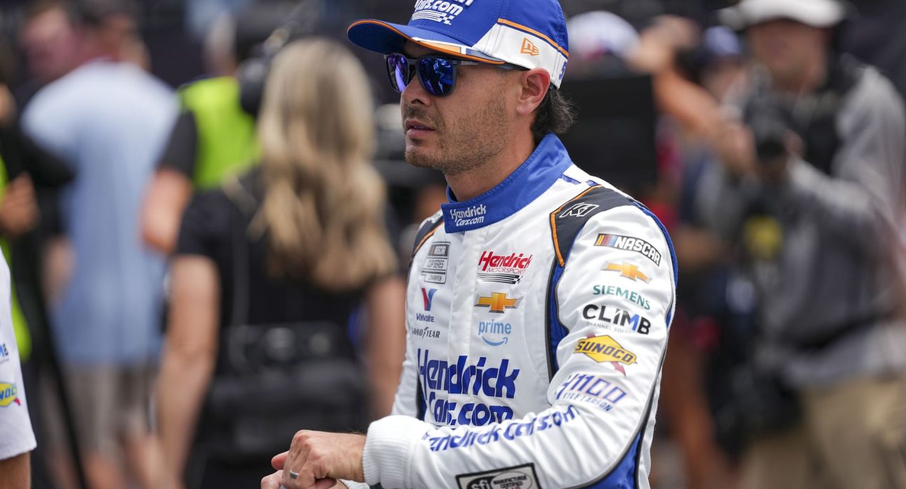 A NASCAR Insider escolhe a estrela de Hendrick Motorsports, a favorita de ganhar 2025 Coca-Cola 600 em Charlotte