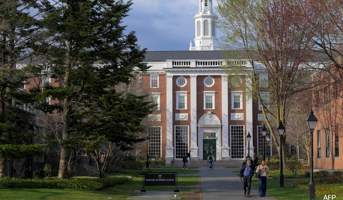 A administração Trump impede a Universidade de Harvard pela matrícula de estudantes estrangeiros