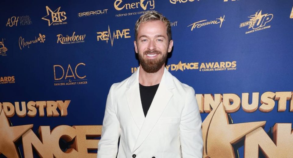 Artem Chigvintsev compartilha uma publicação com o filho no meio das declarações de manutenção do antigo Nikki