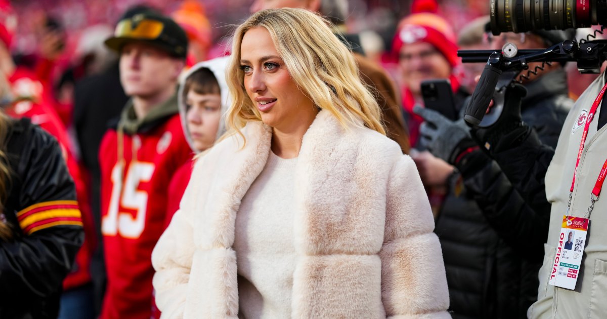Brittany Mahomes ‘se desafia’ para ficar fora do telefone quando as crianças não tiram uma soneca