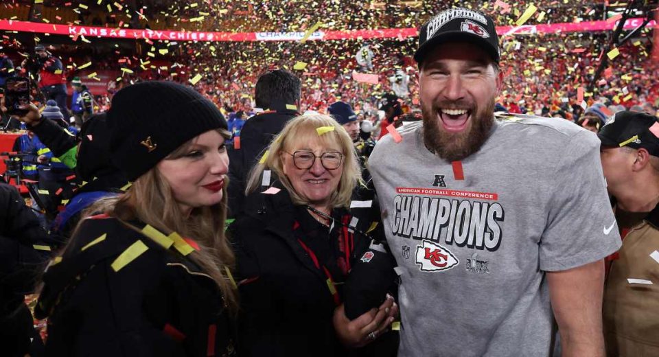 Donna Kelce suporta sutilmente a data da Flórida do Taylor Swift Son com Taylor Swift