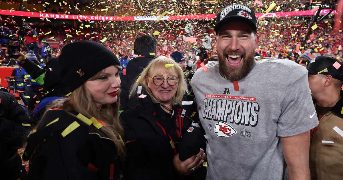 Donna Kelce suporta sutilmente a data da Flórida do Taylor Swift Son com Taylor Swift