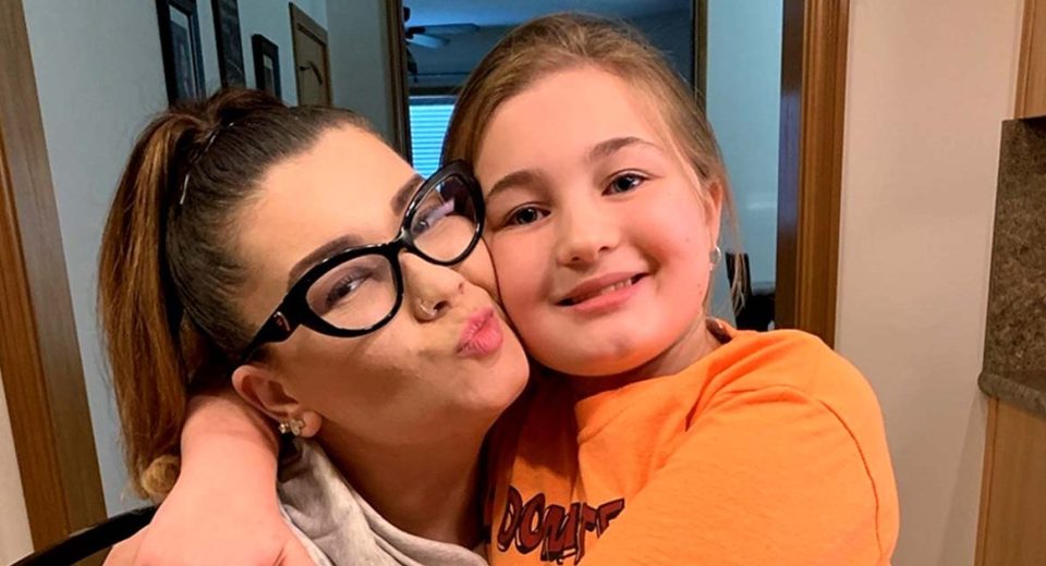 Estrela de ‘adolescente’ Amber Portwood Ups com sua filha Leah