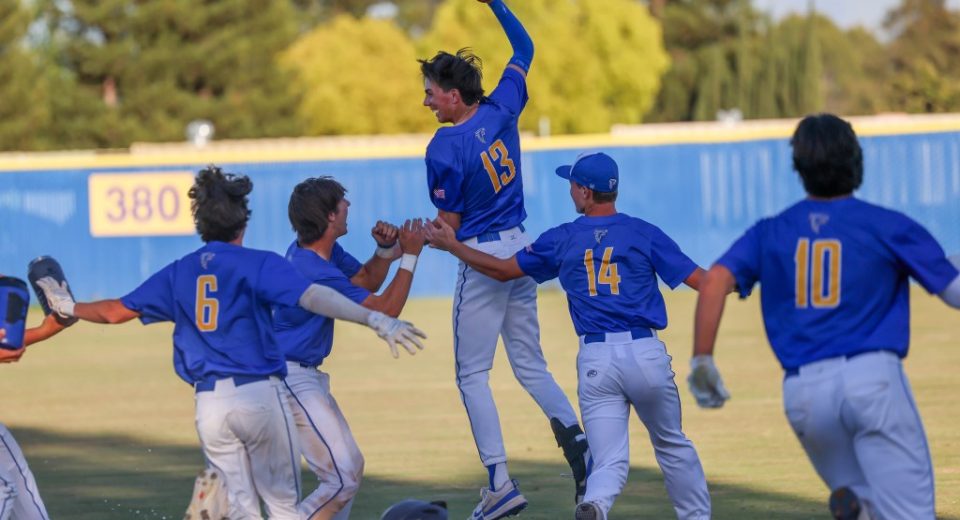 NCS Baseball Playoff: Foothill -ov Big Inning Turnta para Benicia em DI Game
