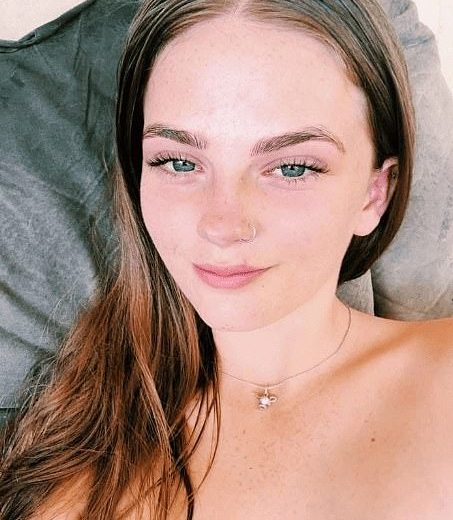 Hunt de eixo em tempo integral para a menina desaparecida Pheobe Bishop (17 anos, cujo desaparecimento agarrou a Austrália