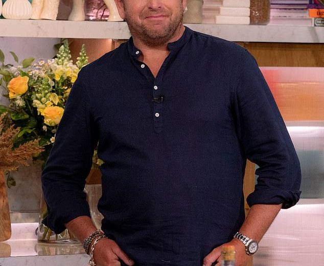James Martin se enfurece em Londres sem lei quando Yob quebra a janela do carro depois que os amigos foram perdidos ou deixam os carros roubarem nas últimas duas semanas