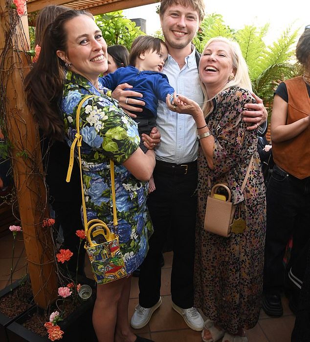 Lord Mountbattena Maddison May Brundenell de Great -Grandson diz que a família real olha para a coroa afinal – e revela o que eles realmente pensam sobre isso
