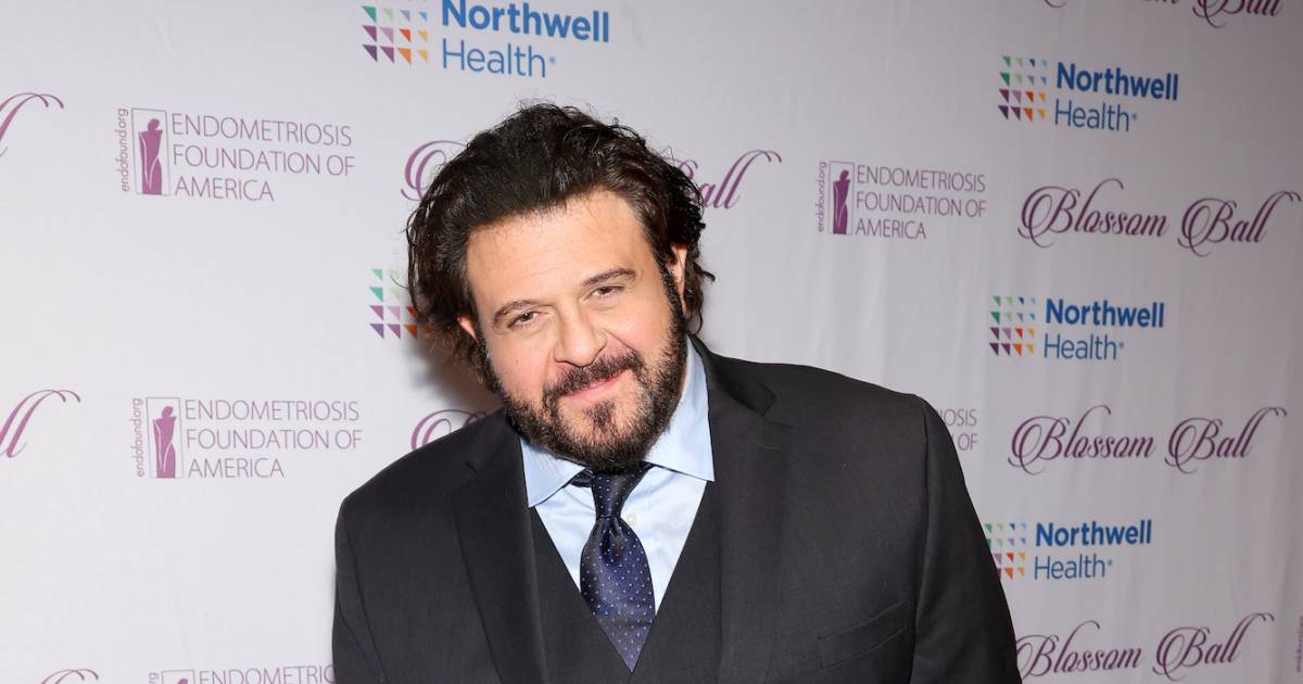 Man v. Food Adam Richman pronto para ‘reconstruir’ após a misteriosa segunda cirurgia