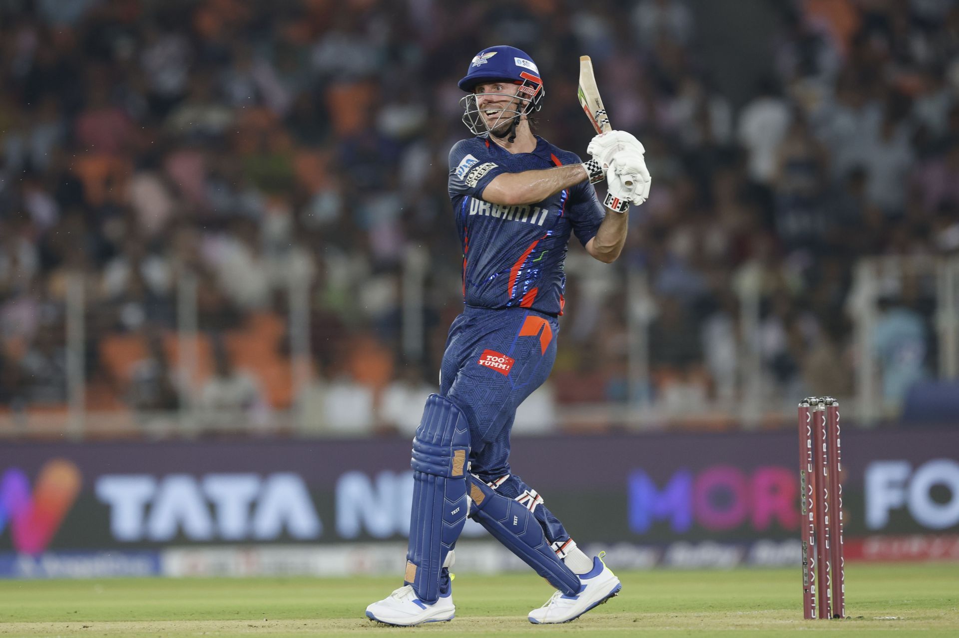 Mitchell Marsh esmagou Sai Kishore mais plana para atingir 50 no GT vs LSG IPL 2025 Match (relógio)