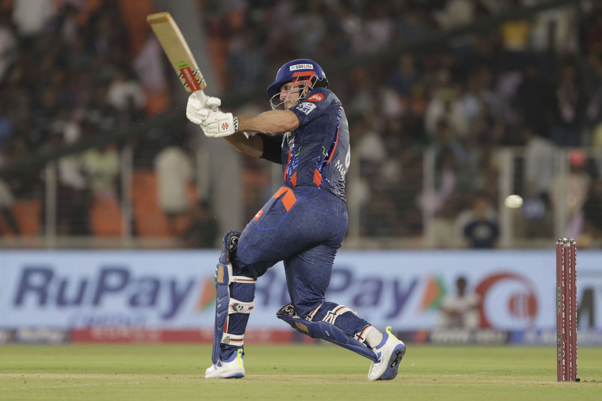 Mitchell Marsh explodiu Rashid Khan para 25 corridas no GT vs LSG IPL 2025 Match (Watch)