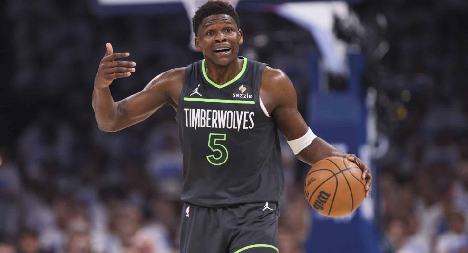 NBA: Anthony Edwards multado em 50.000 dólares por blasfêmia na entrevista pós -match
