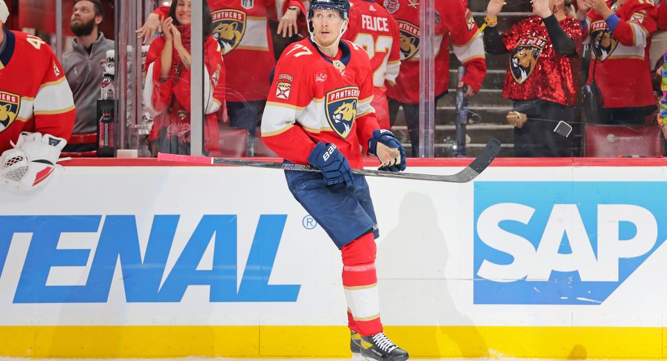 Niko Mikkola Lesão: Panthers HC Paul Maurice fornece uma atualização importante sobre a disponibilidade do D-Man após lesão feia