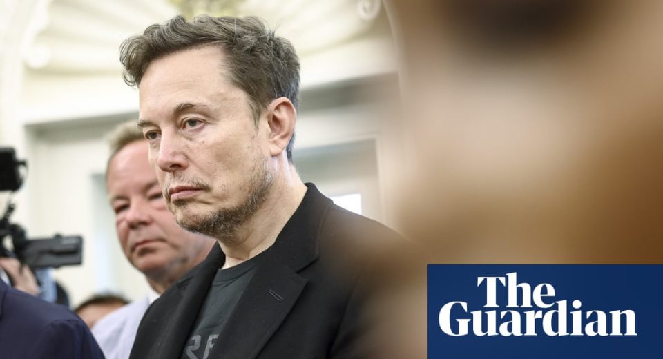 O que aconteceu com Elon Musk? O chefe de tecnologia dirige até as margens do mundo Trump
