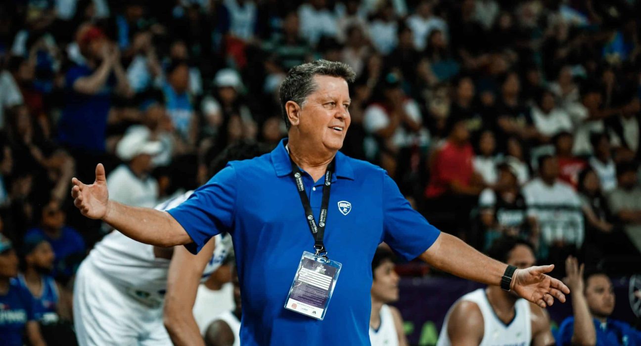 Oferta da Copa da FIBA ​​de Gilas em casa antes do jogo de ajuste de observação de Tim Cone