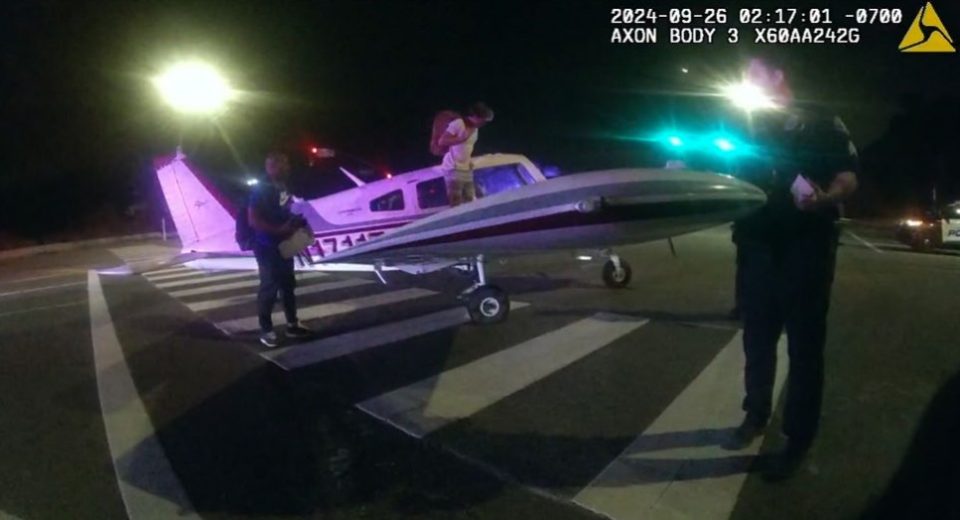 Oficial aposentado do Corpo de Fuzileiros Navais pego com cocaína após uma ambulância em uma estrada da Califórnia enviada para a prisão