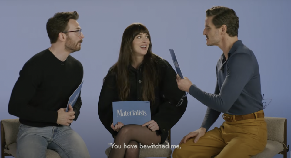 Pedro Pascal recita o famoso Sr. Darcy Citaat em Rom-Com Quiz com Dakota Johnson e Chris Evans