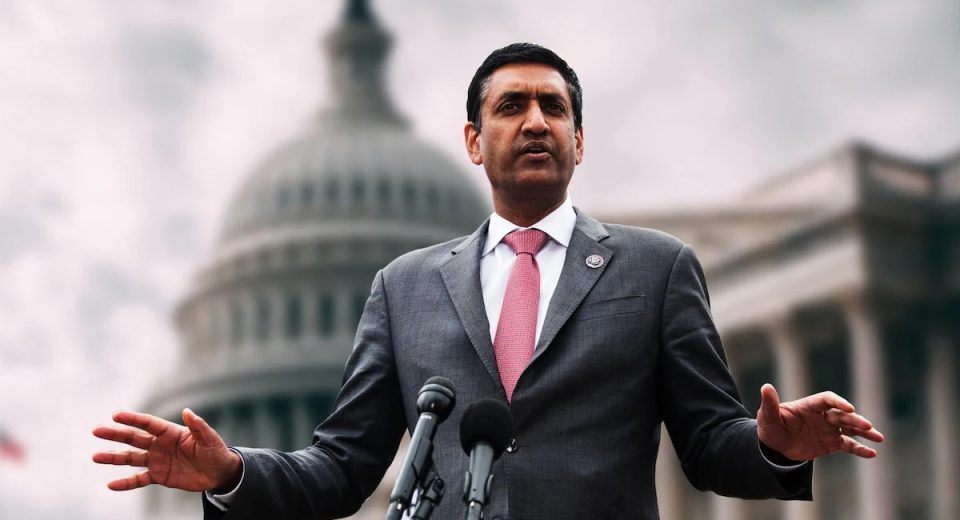 O congressista americano de Ro Khanna condena a proibição dos estudantes estrangeiros de Harvard Truump
