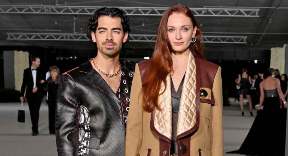Sophie Turner elogia o álbum solo de Joe Jonas After Divorce: ‘Go Go’