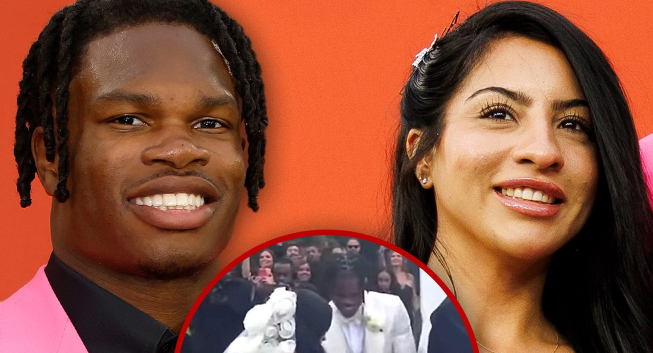 Travis é casado com o rosto após as críticas on -line