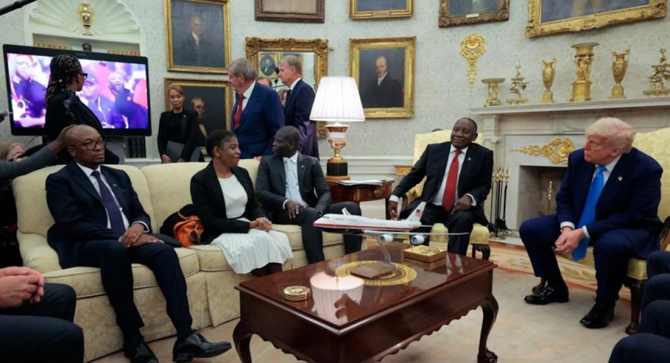 Trump caiu para a África do Sul Ramaphos com vídeo. Tinha muitas mentiras