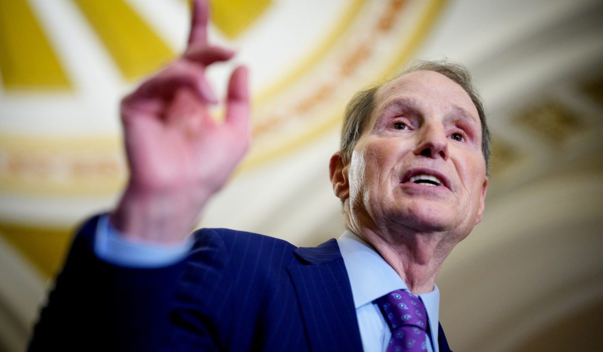 Wyden: AT&T, T-Mobile e Verizon não tomaram senadores cientes dos pedidos de vigilância
